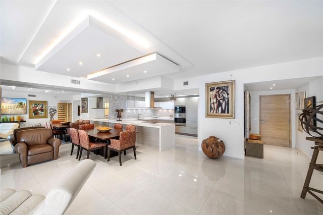 17301 Biscayne Blvd 1803, North Miami Beach, FL 33160