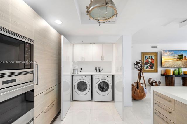 17301 Biscayne Blvd 1803, North Miami Beach, FL 33160