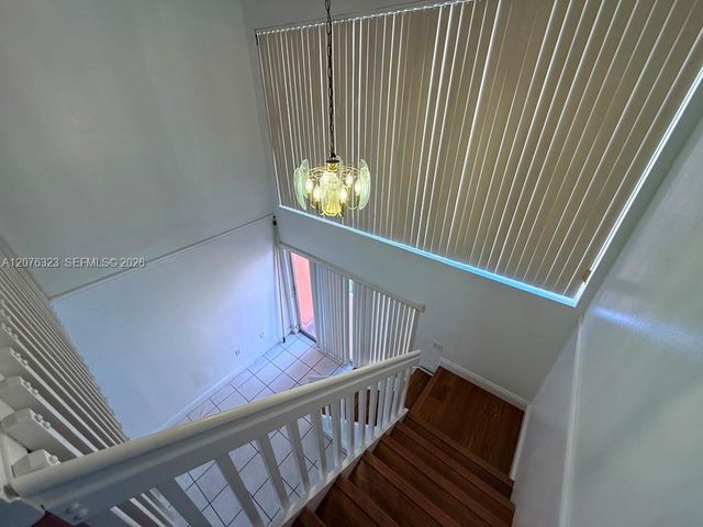 1300 W 47th Place 216A, Hialeah, FL 33012