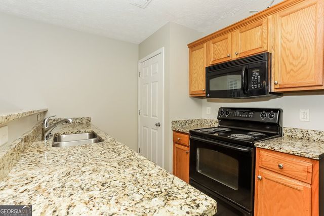 3830 Riverside Parkway, Decatur, GA 30034