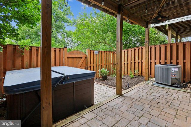 15042 DANEHURST CIR, Gainesville, VA 20155