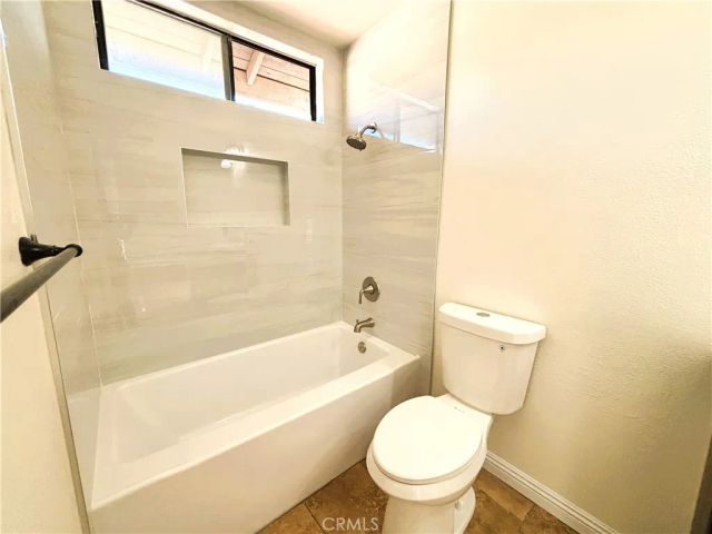 2958 Hampshire, Corona, CA 92879