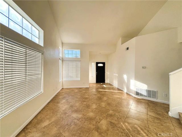 2958 Hampshire, Corona, CA 92879