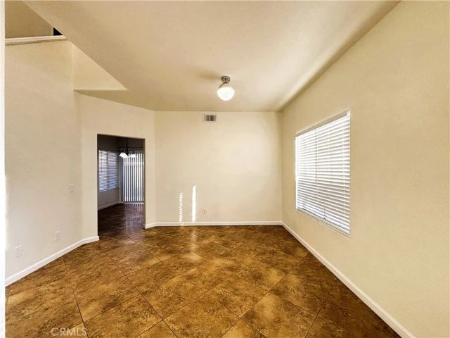 2958 Hampshire, Corona, CA 92879