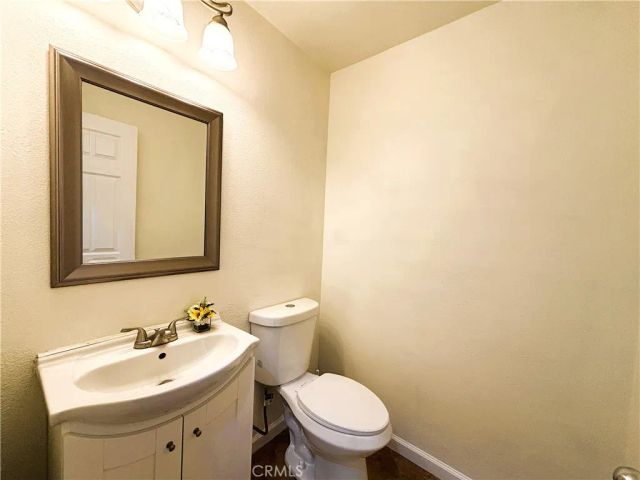 2958 Hampshire, Corona, CA 92879