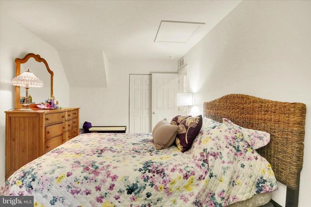 322 WOODLAND VIEW CT, Harrisburg, PA 17110