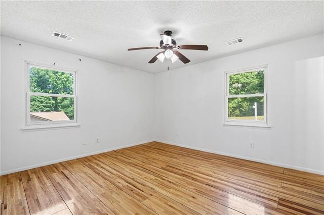 190 Oakland Blvd, Stockbridge, GA 30281