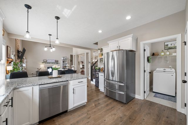 2462 Shadowood Rd, Clarksville, TN 37043