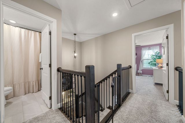 2462 Shadowood Rd, Clarksville, TN 37043