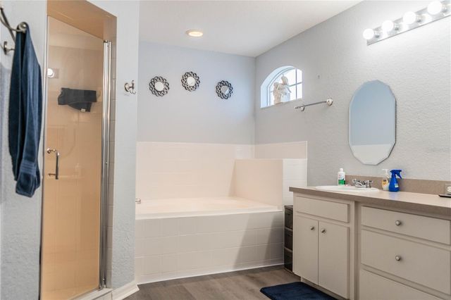 8010 ASHLEY POINTE DRIVE, Lakeland, FL 33810