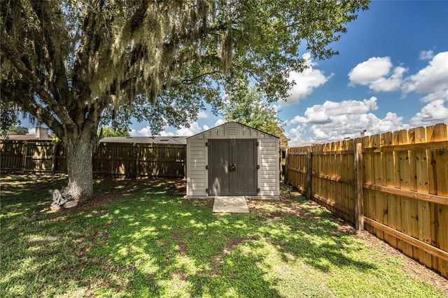 8010 ASHLEY POINTE DRIVE, Lakeland, FL 33810