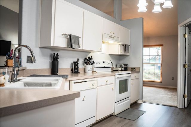 8010 ASHLEY POINTE DRIVE, Lakeland, FL 33810