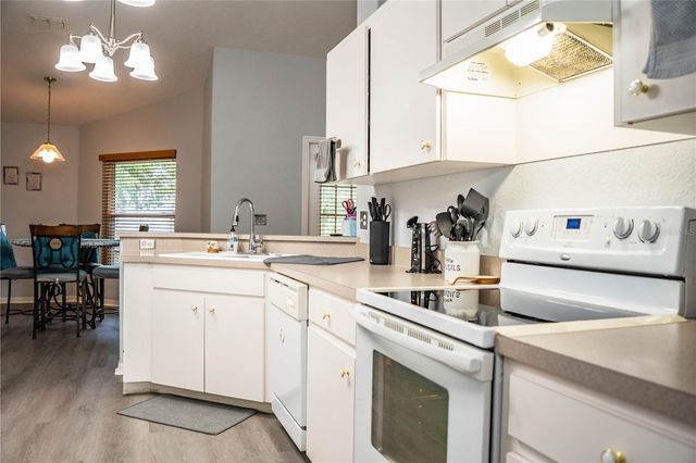 8010 ASHLEY POINTE DRIVE, Lakeland, FL 33810