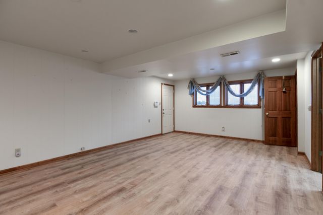 6610 E 3rd Avenue, Gary, IN 46403