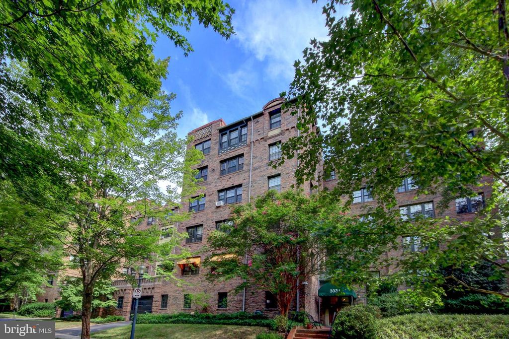 3031 SEDGWICK ST NW #102-E, Washington, DC 20008