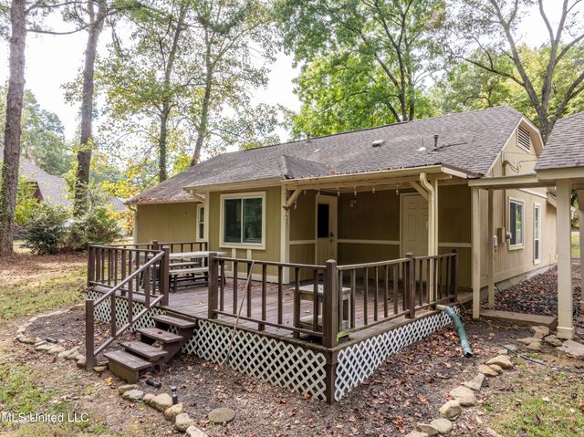 113 Brookside Drive, Senatobia, MS 38668