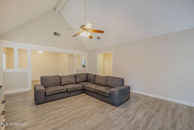 113 Brookside Drive, Senatobia, MS 38668