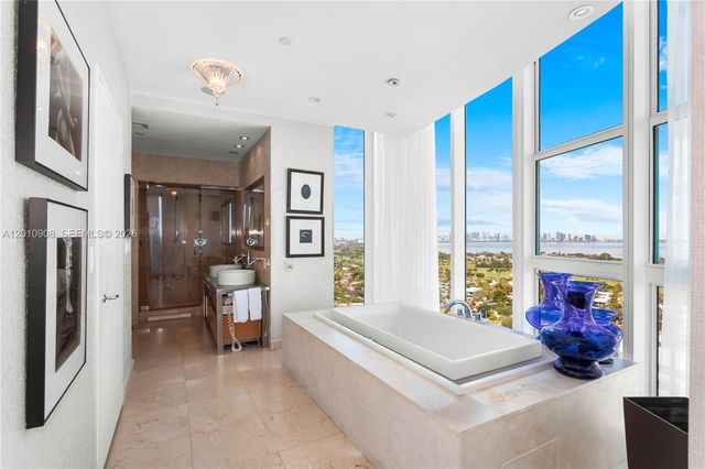6000 Indian Creek Dr PH25C-3, Miami Beach, FL 33140