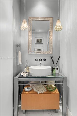 6000 Indian Creek Dr PH25C-3, Miami Beach, FL 33140