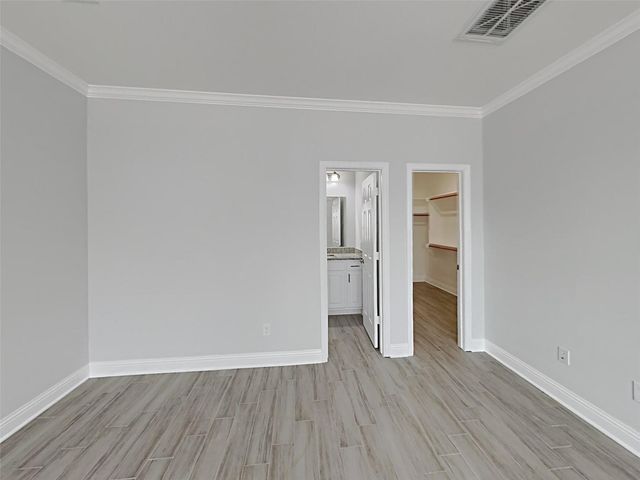 1032 E Leuda Street, Fort Worth, TX 76104