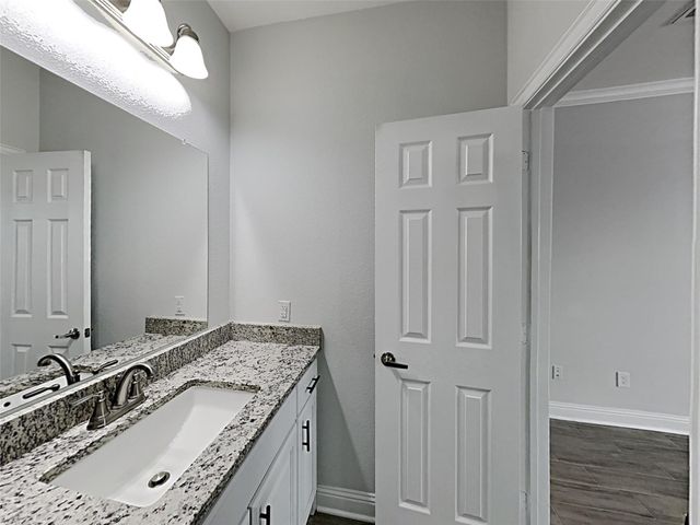 1032 E Leuda Street, Fort Worth, TX 76104