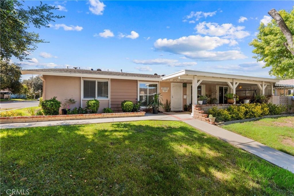 19229 Avenue Of The Oaks A, Newhall, CA 91321 — exterior