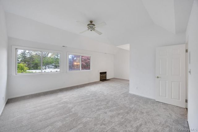 162 Southgate Circle, Massapequa Park, NY 11762