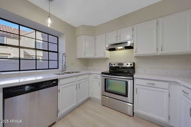 5704 E Aire Libre Avenue Unit 1217, Scottsdale, AZ 85254