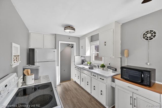 13522 Netherwood Street, Southgate, MI 48195