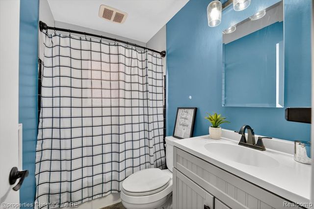 13522 Netherwood Street, Southgate, MI 48195