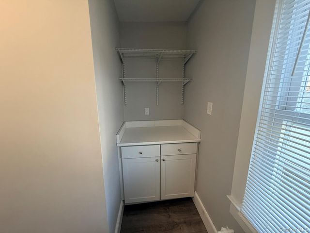 1924 Commonwealth Avenue, Merrick, NY 11566