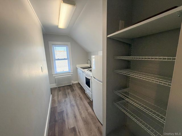 1924 Commonwealth Avenue, Merrick, NY 11566