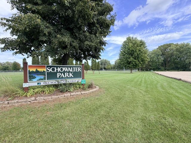 523 E Schowalter STREET, Saukville, WI 53080