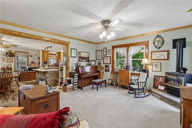 1634 Perry Highway, Portersville Boro, PA 16051