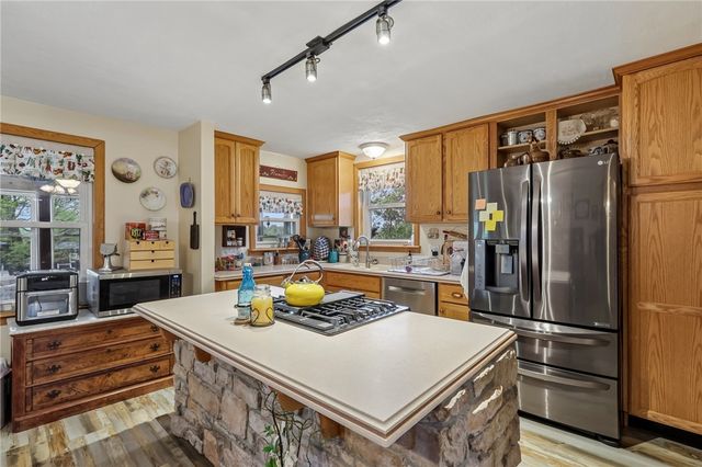 1634 Perry Highway, Portersville Boro, PA 16051