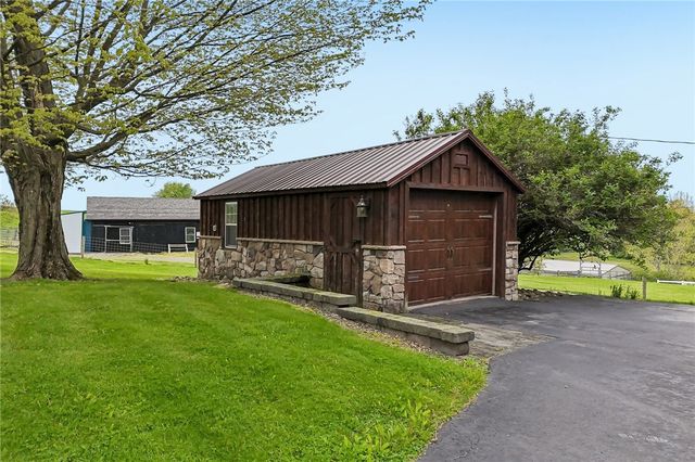 1634 Perry Highway, Portersville Boro, PA 16051