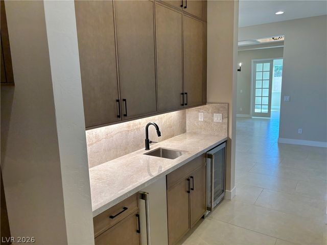 7235 Golden Rock Court, Las Vegas, NV 89131