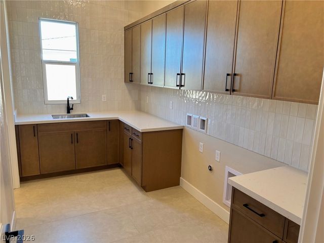 7235 Golden Rock Court, Las Vegas, NV 89131