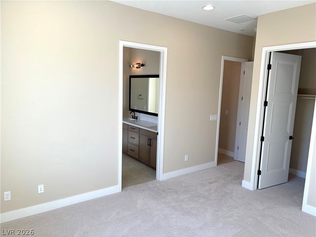 7235 Golden Rock Court, Las Vegas, NV 89131