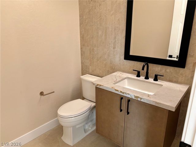 7235 Golden Rock Court, Las Vegas, NV 89131