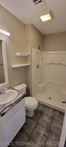 1122 E 48th Place, Tulsa, OK 74105