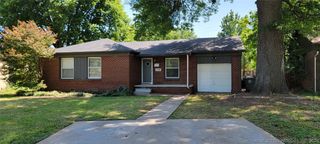 1122 E 48th Place, Tulsa, OK 74105