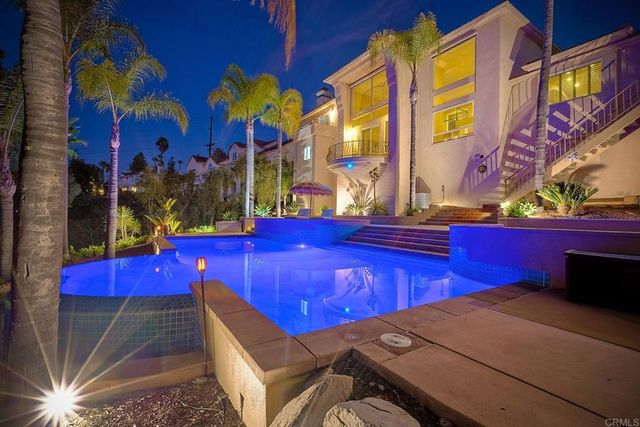 2471 Canyon Creek Road, Escondido, CA 92025