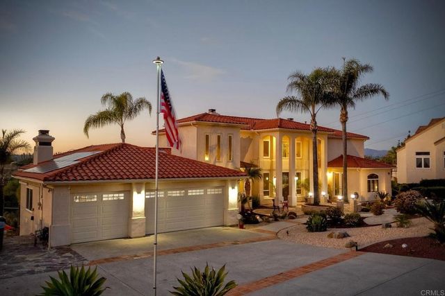 2471 Canyon Creek Road, Escondido, CA 92025