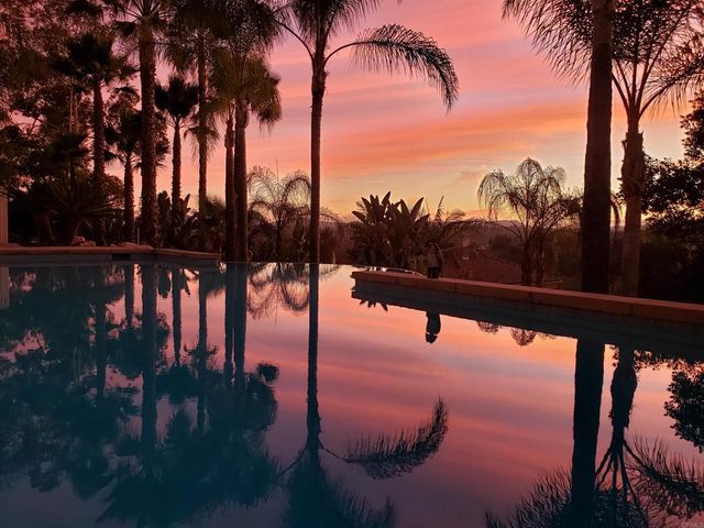 2471 Canyon Creek Road, Escondido, CA 92025