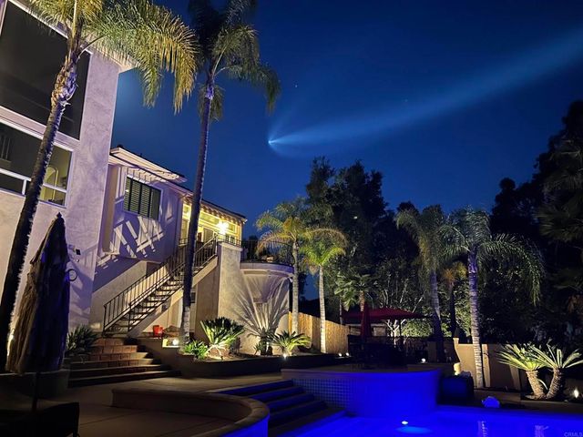 2471 Canyon Creek Road, Escondido, CA 92025