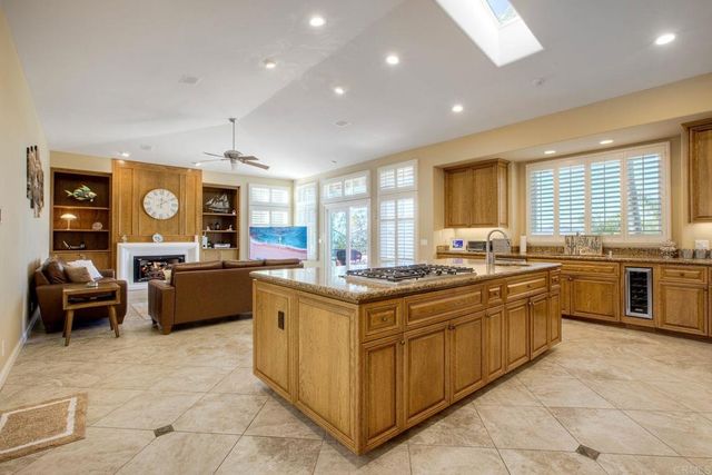 2471 Canyon Creek Road, Escondido, CA 92025