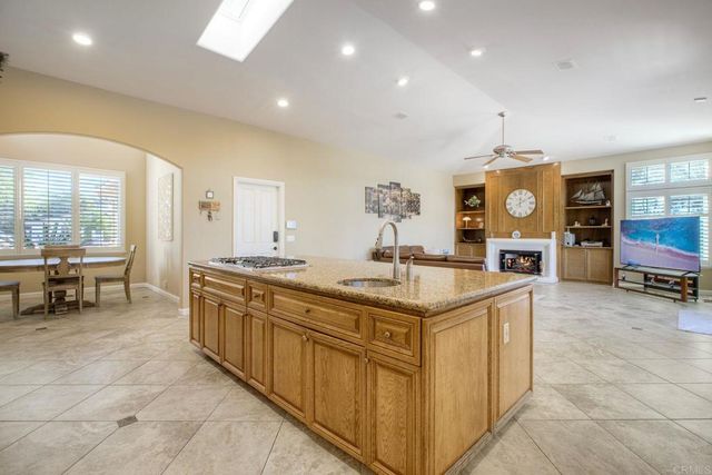 2471 Canyon Creek Road, Escondido, CA 92025