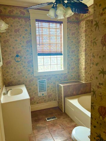 305 QUITMAN, Pittsburg, TX 75686