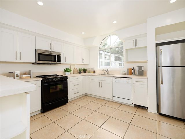 5107 Cerrillos, Woodland Hills, CA 91364